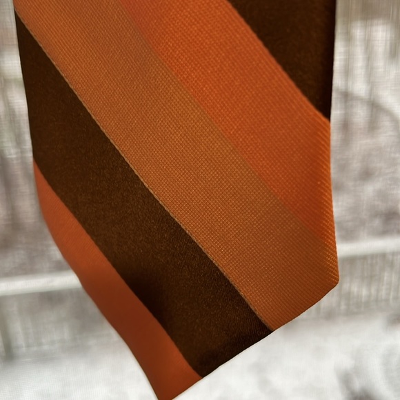 Vintage Calvin Klein Tie 100% Silk Like New - Picture 2 of 6